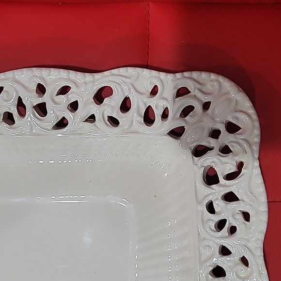 Stoneware Dish - Picture 2 of 5